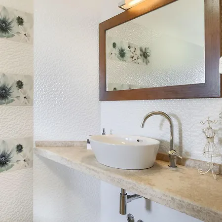 By Interhome
